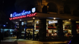 Buenos Aires Pizzeria Banchera night