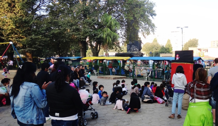 Buenos Aires park puppet show