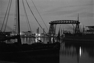 Horacio_Coppola La Boca 1936 port Vuelta de Rocha lift bridge